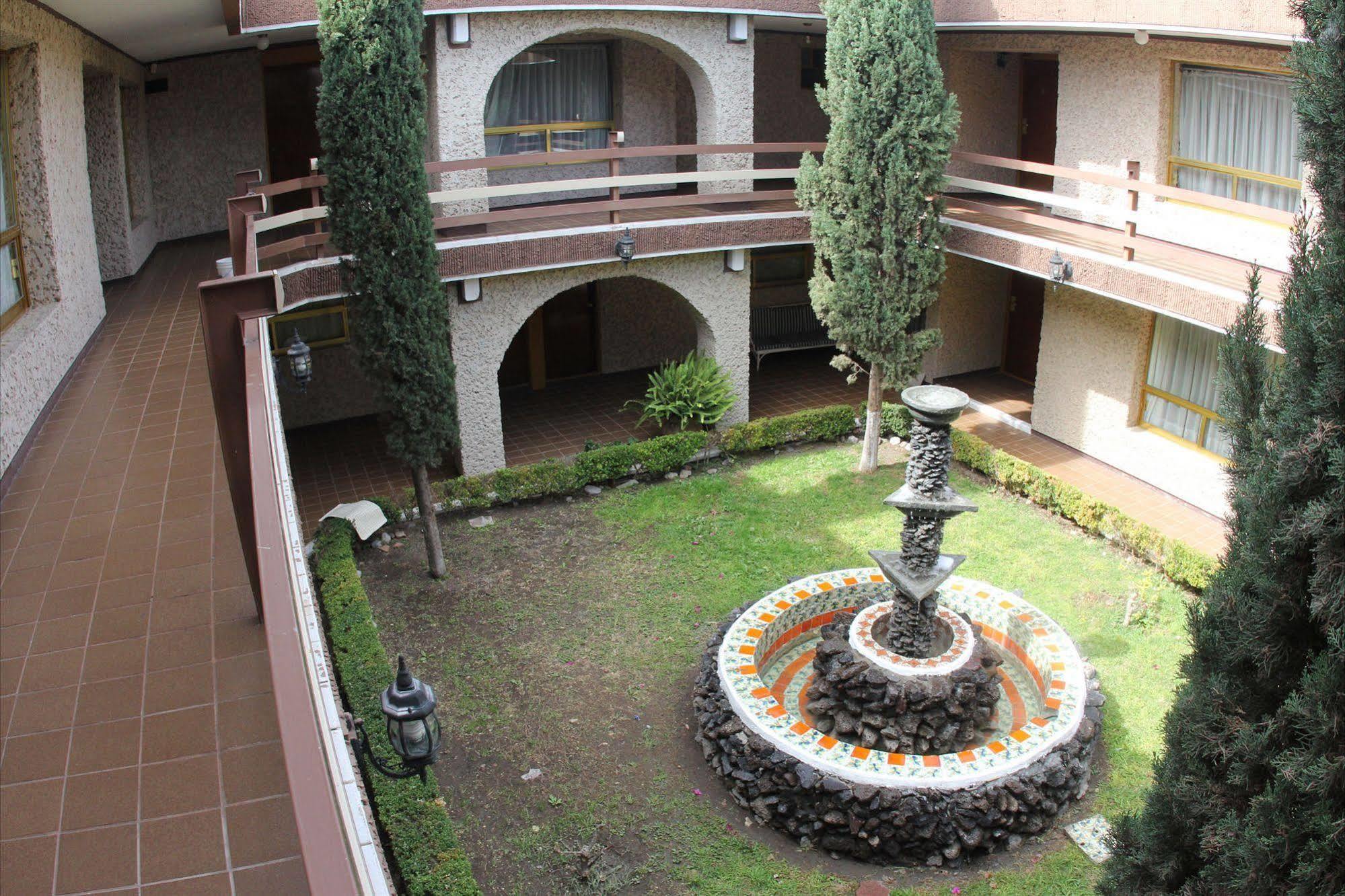 Quinta Rivera Hotel Actopan  エクステリア 写真